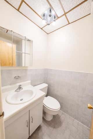 6419 Myrtle Avenue, Ridgewood, NY 11385