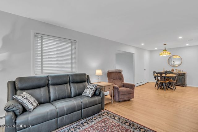 6 A Heron Street, Manchester, NJ 08759