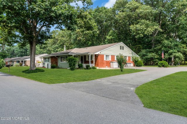 6 A Heron Street, Manchester, NJ 08759