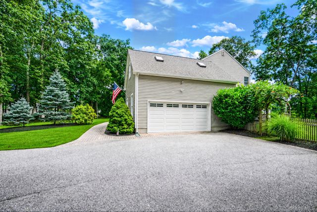 15 Cedar Lane, East Patchogue, NY 11772