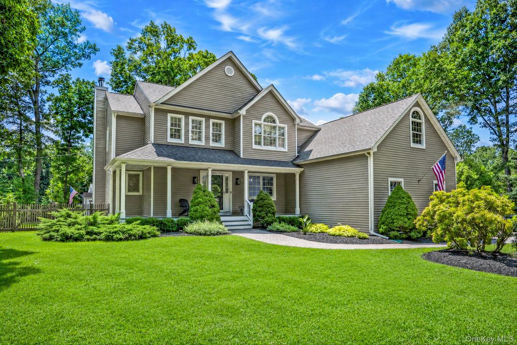 15 Cedar Lane, East Patchogue, NY 11772