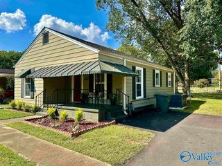 1529 Mckinley Avenue, Huntsville, AL 35801