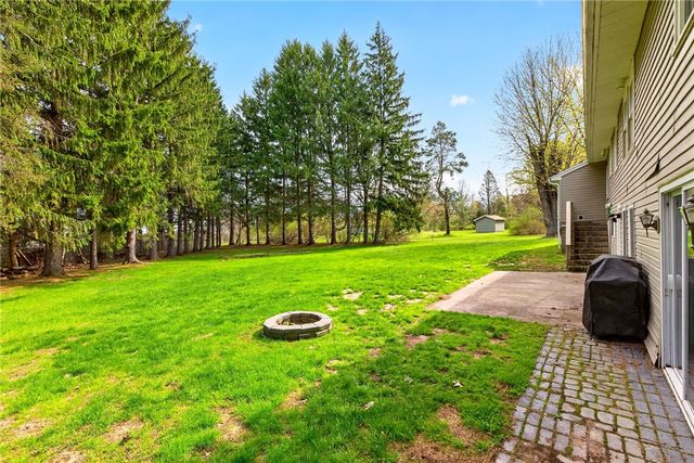 24 Everett Drive, Chili, NY 14624
