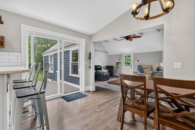33 Border Street, Amherst, NH 03031