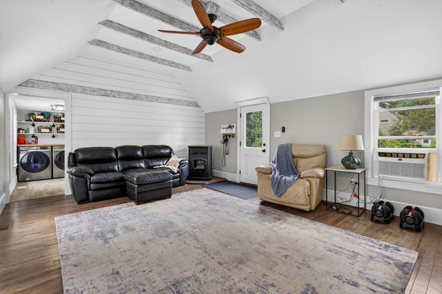 33 Border Street, Amherst, NH 03031