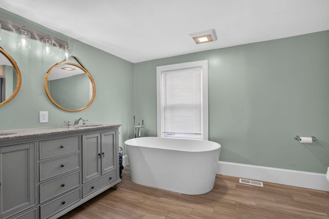 33 Border Street, Amherst, NH 03031