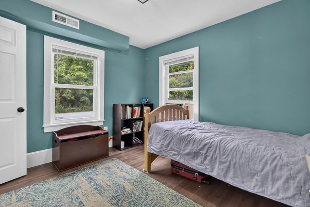 33 Border Street, Amherst, NH 03031