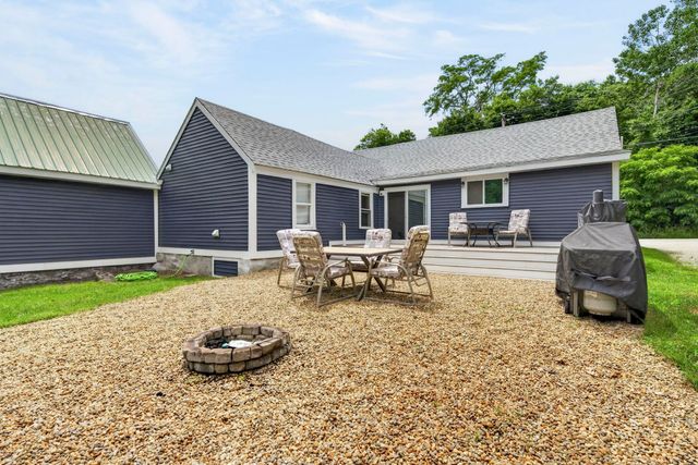 33 Border Street, Amherst, NH 03031