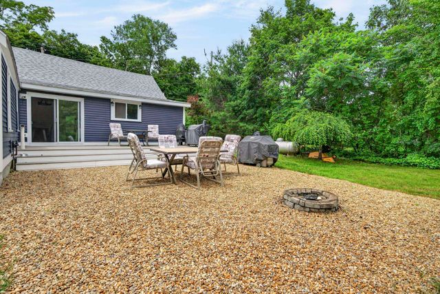 33 Border Street, Amherst, NH 03031