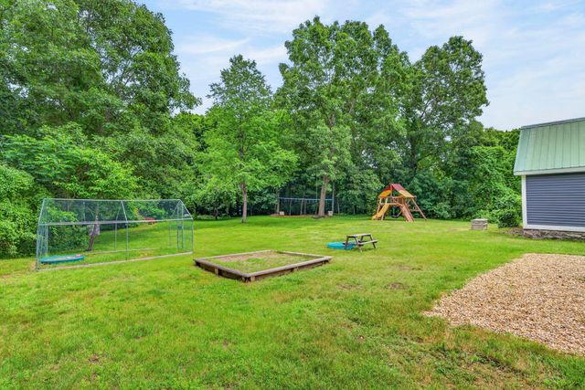 33 Border Street, Amherst, NH 03031