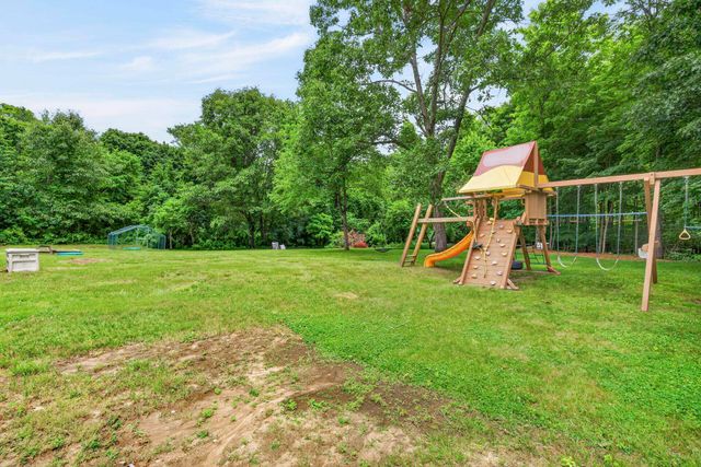 33 Border Street, Amherst, NH 03031