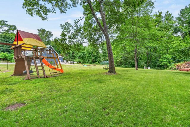 33 Border Street, Amherst, NH 03031