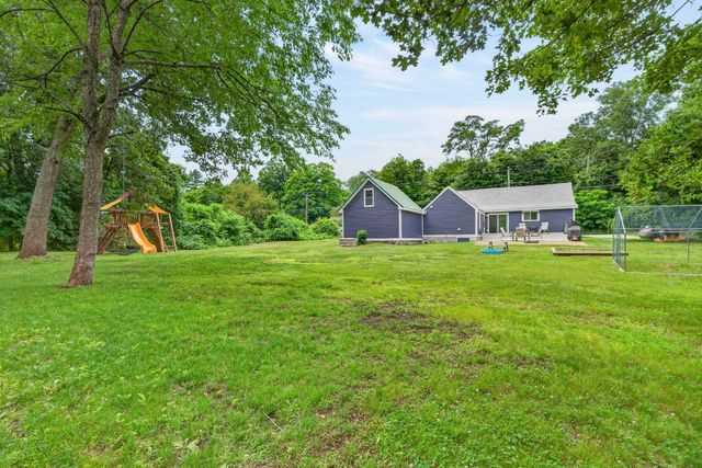 33 Border Street, Amherst, NH 03031