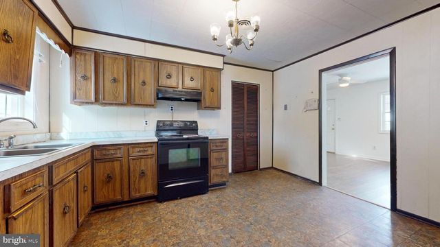 9521 BADGER AVE, Clinton, MD 20735