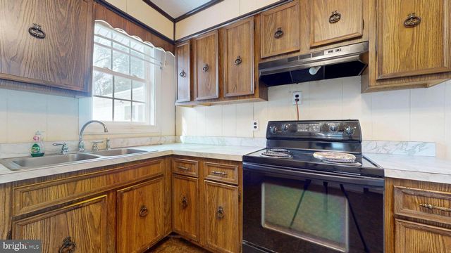 9521 BADGER AVE, Clinton, MD 20735