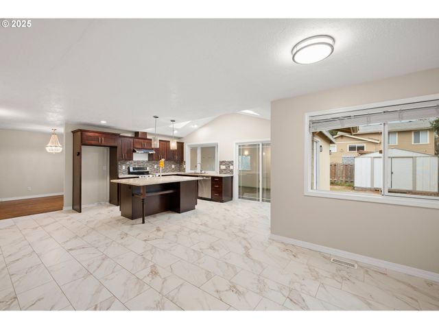 17705 Ne MULTNOMAH Dr, Portland, OR 97230