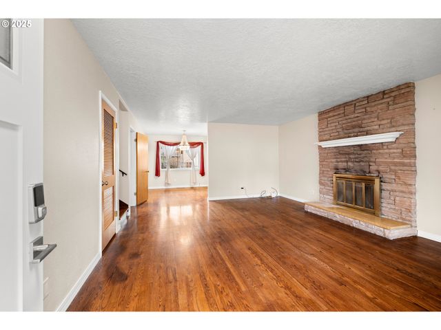 17705 Ne MULTNOMAH Dr, Portland, OR 97230