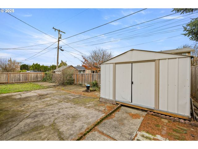 17705 Ne MULTNOMAH Dr, Portland, OR 97230