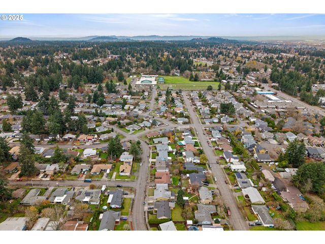 17705 Ne MULTNOMAH Dr, Portland, OR 97230