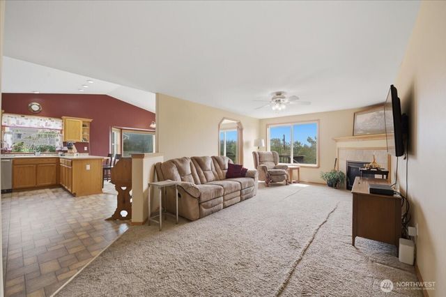 3226 64th Avenue NE, Marysville, WA 98270