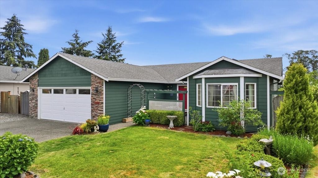 3226 64th Avenue NE, Marysville, WA 98270