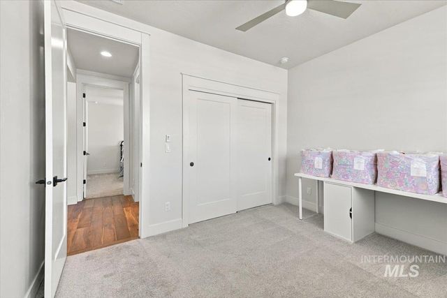 1607 Glencoe St, Middleton, ID 83644