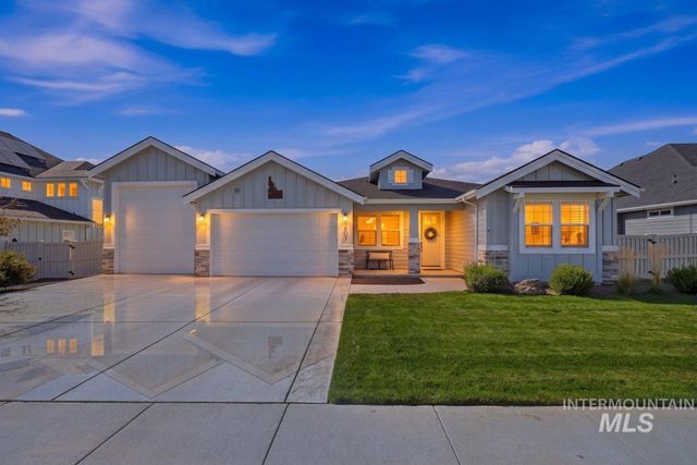 1607 Glencoe St, Middleton, ID 83644