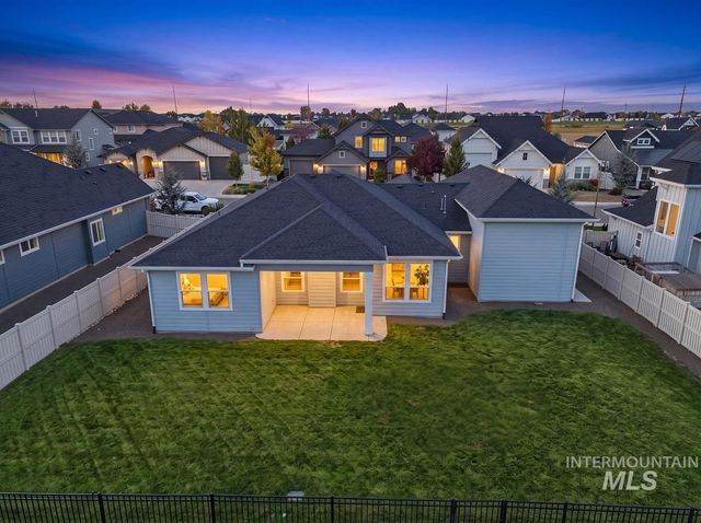 1607 Glencoe St, Middleton, ID 83644