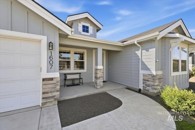 1607 Glencoe St, Middleton, ID 83644