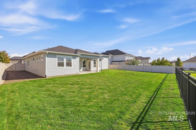 1607 Glencoe St, Middleton, ID 83644