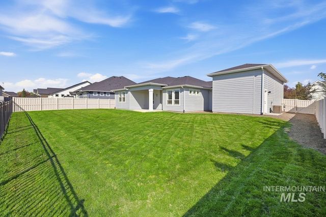 1607 Glencoe St, Middleton, ID 83644