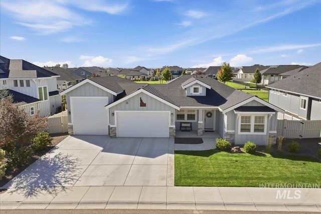 1607 Glencoe St, Middleton, ID 83644