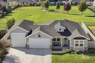 1607 Glencoe St, Middleton, ID 83644