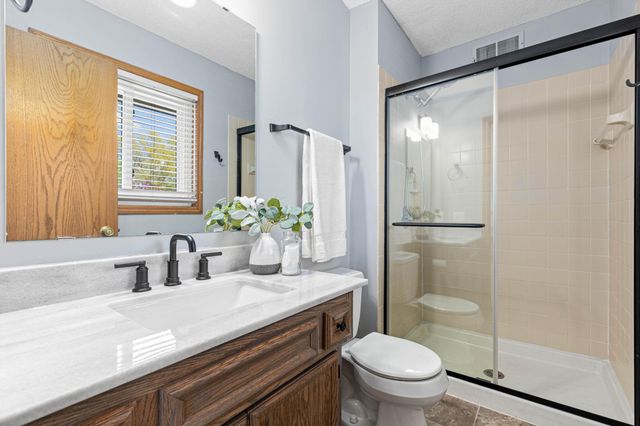 5833 W 131st Street Circle, Savage, MN 55378