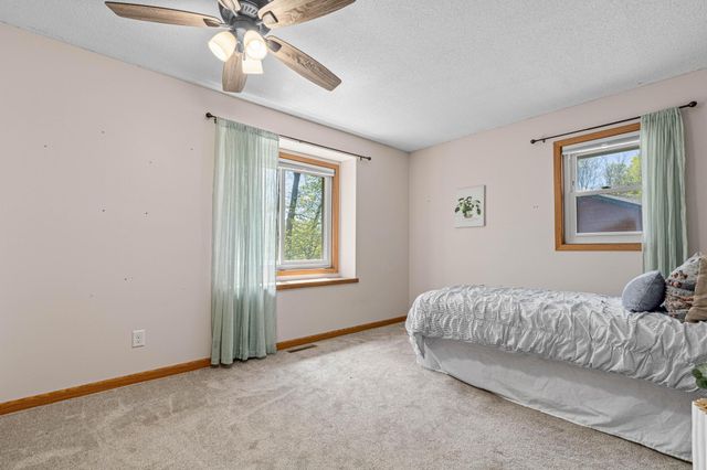 5833 W 131st Street Circle, Savage, MN 55378