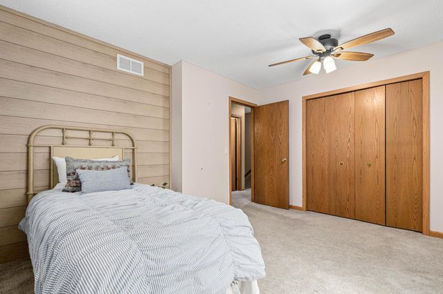 5833 W 131st Street Circle, Savage, MN 55378