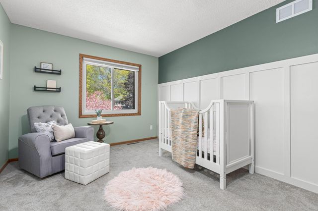 5833 W 131st Street Circle, Savage, MN 55378
