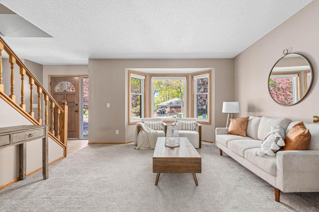 5833 W 131st Street Circle, Savage, MN 55378