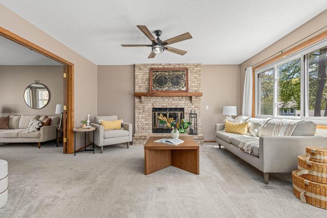5833 W 131st Street Circle, Savage, MN 55378
