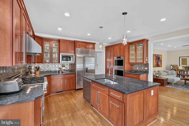 6202 WINDWARD PL, Bethesda, MD 20816
