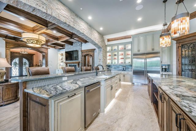 313 S SHORE Drive, Amarillo, TX 79118