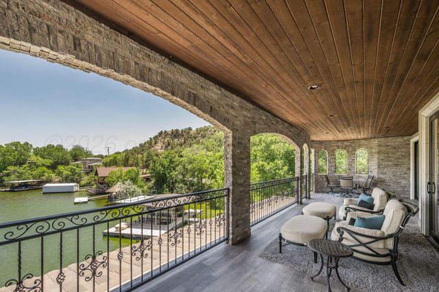 313 S SHORE Drive, Amarillo, TX 79118