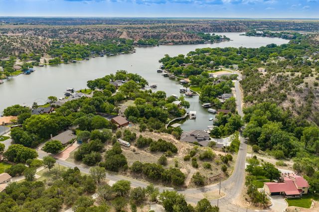 313 S SHORE Drive, Amarillo, TX 79118