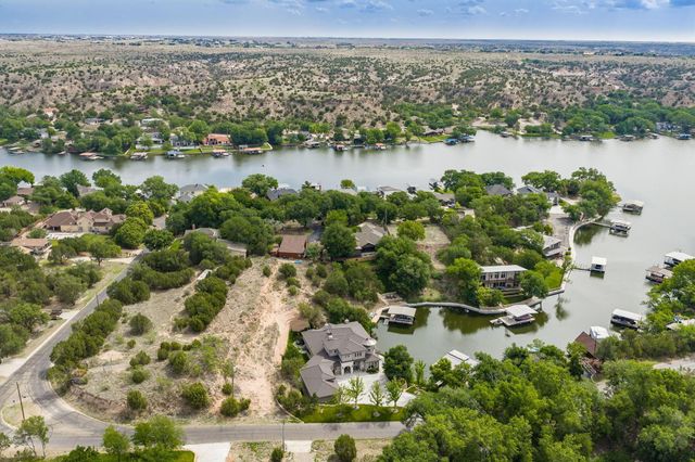 313 S SHORE Drive, Amarillo, TX 79118