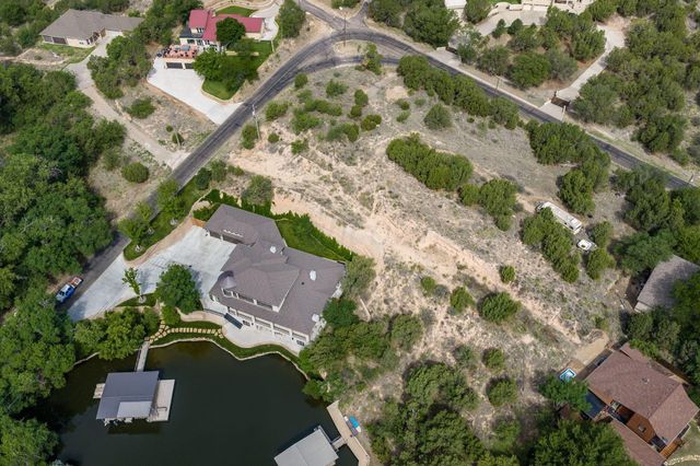 313 S SHORE Drive, Amarillo, TX 79118