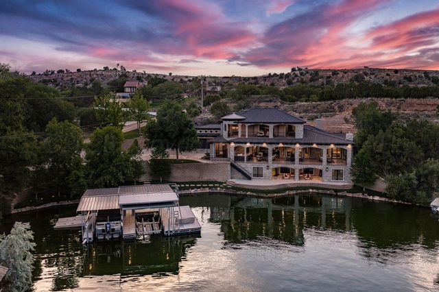313 S SHORE Drive, Amarillo, TX 79118