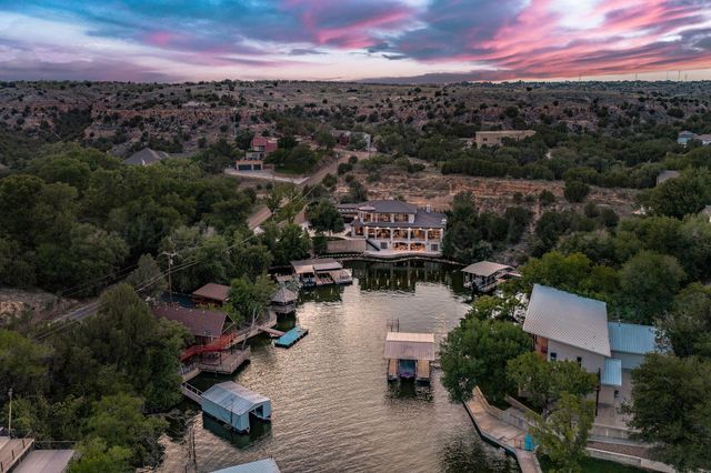 313 S SHORE Drive, Amarillo, TX 79118