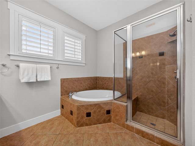 2711 Grand Oaks LOOP, Cedar Park, TX 78613