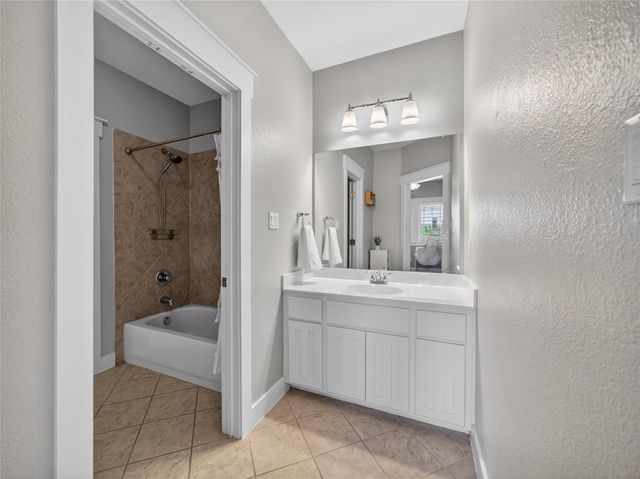 2711 Grand Oaks LOOP, Cedar Park, TX 78613