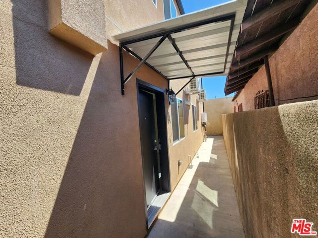 7302 Mace Place A, Los Angeles, CA 90001